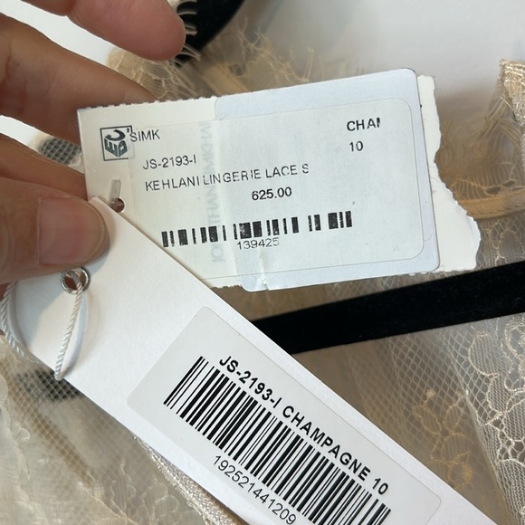 SIMKHAI Kehlani Lace Short Sleeve Corset Bustier in Champagne NWT - Picture 7 of 10